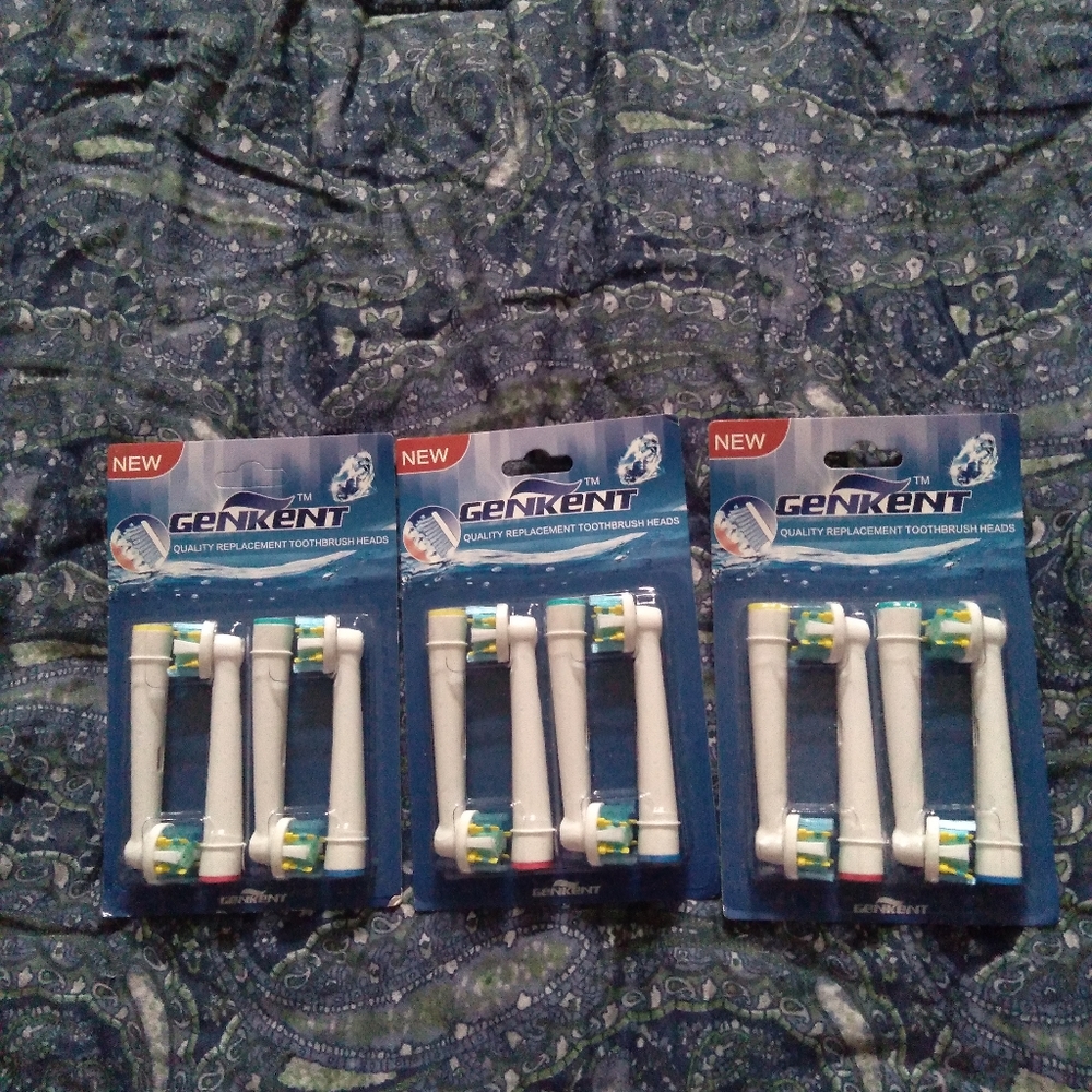 Replacement toothbrush heads